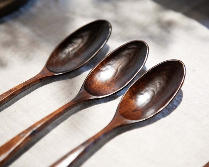25 years of making only “spoons”. Atsushi Sakai, woodworker