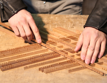 ”Shinichi Sugawara, ”Door maker”, ”Cabinet maker”  Bringing out the charm of wood