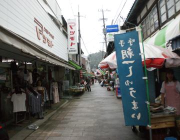 One of three great morning markets in Japan, Yobuko Morning Market