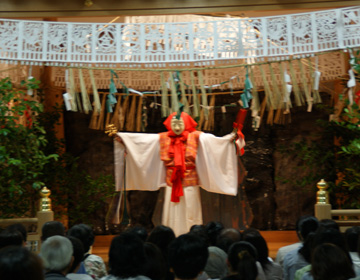 高千穂神社の夜神楽