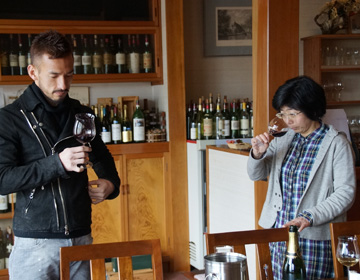 Is there philosophy in wine? ”Takeda Winery”