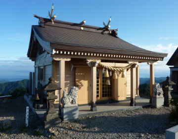 ”Sohongu” of nationwide Miyoshi shrines, ”Taihei Miyoshi Shrine”