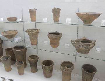 Remnants of Jomon  Era ”Idojiri Archaeology Museum” ”Kayano City Togariishi Museum of Jomon Archaeology”
